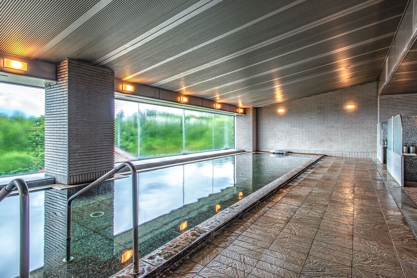 Pemandian Dalam Ruangan - Pemandian Wanita