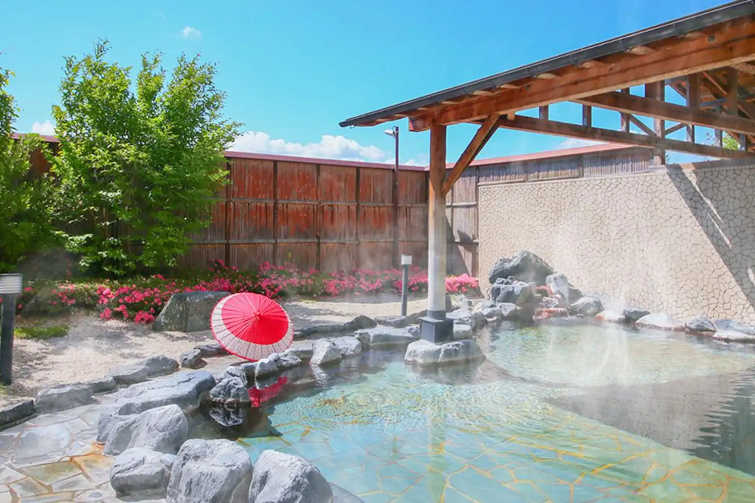 บ่อน้ำพุร้อนกลางแจ้ง