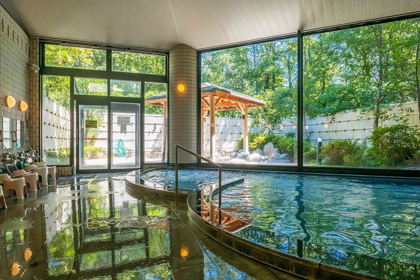 ห้องอาบน้ำสาธารณะ