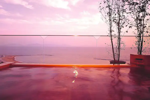 ออนเซ็นกลางแจ้ง