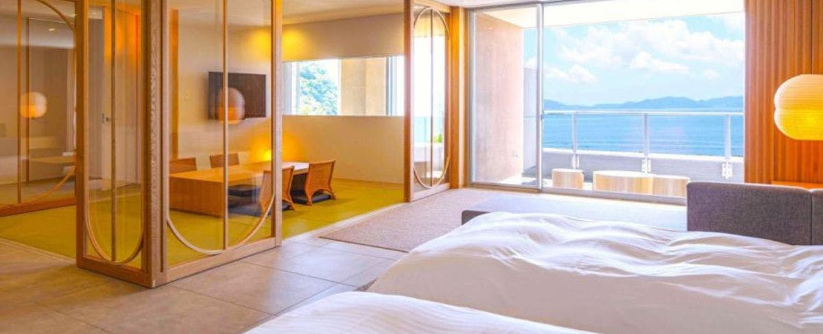 ชั้นบนสุด ห้องพักพร้อมอ่างอาบน้ำกึ่งกลางแจ้ง ■wan■～湾～