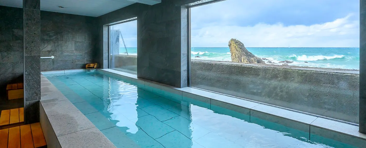 ห้องอาบน้ำรวมขนาดใหญ่