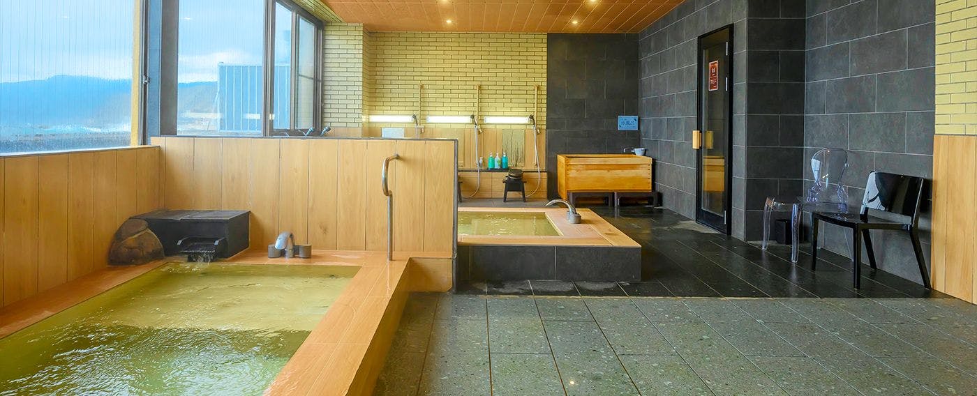 ห้องอาบน้ำรวมขนาดใหญ่