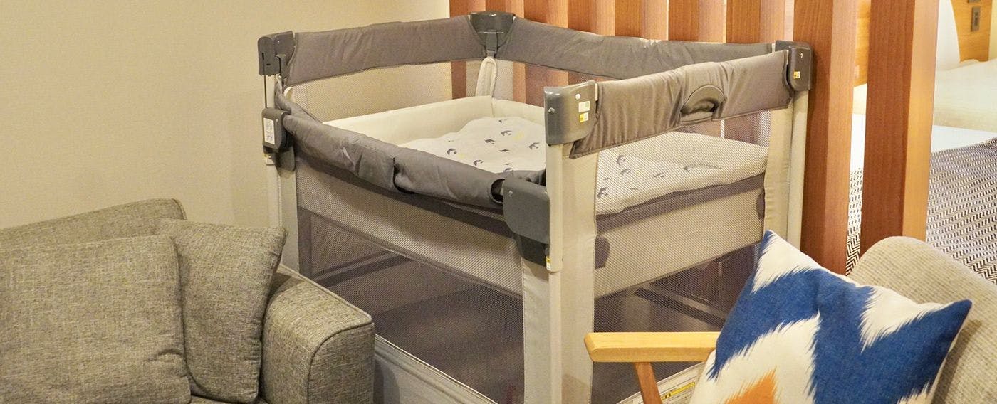 เตียงเด็กอ่อน