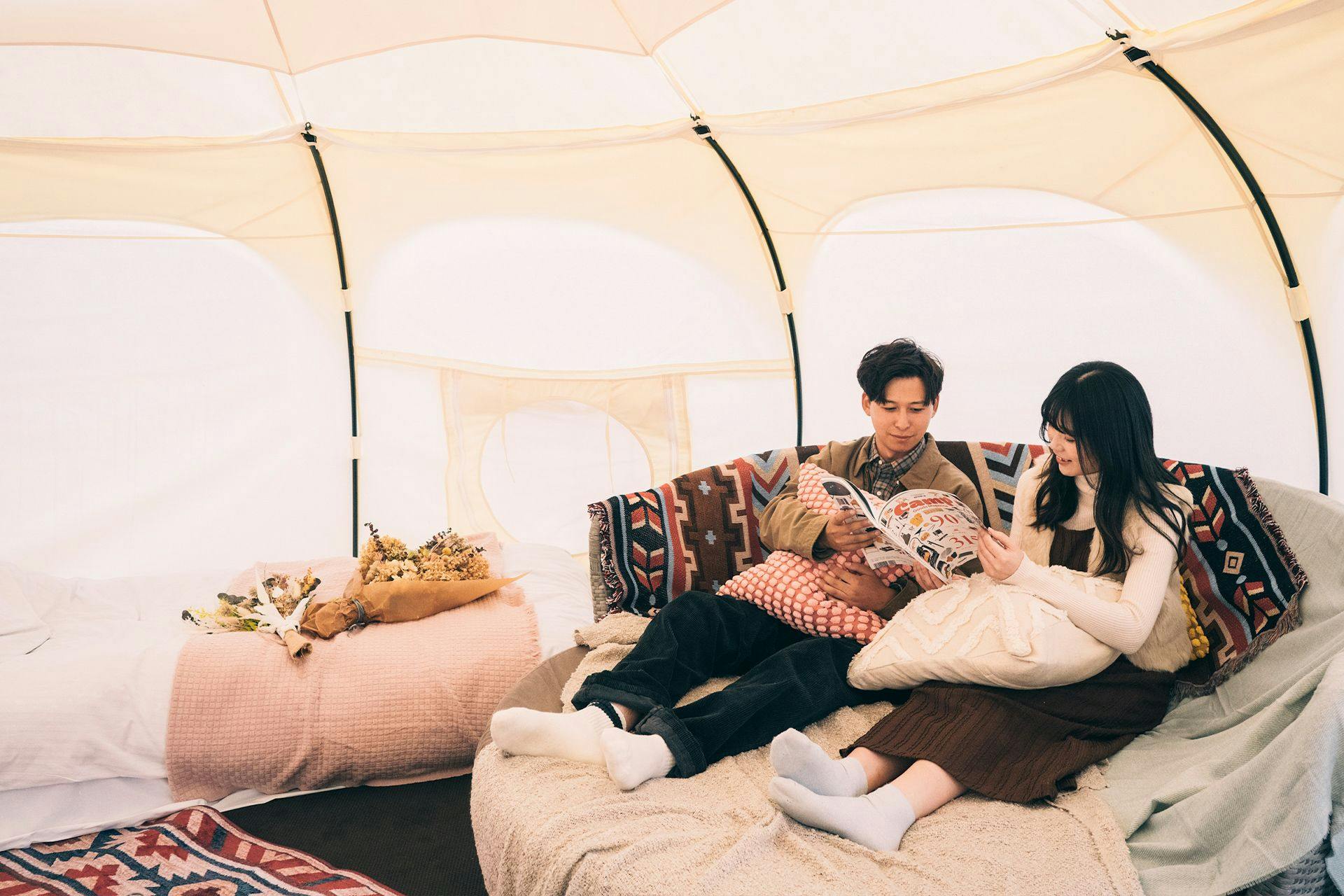 ภาพภายในเต็นท์