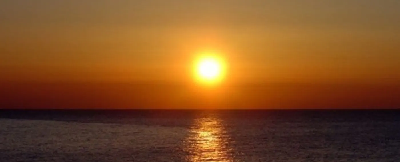 พระอาทิตย์ตก