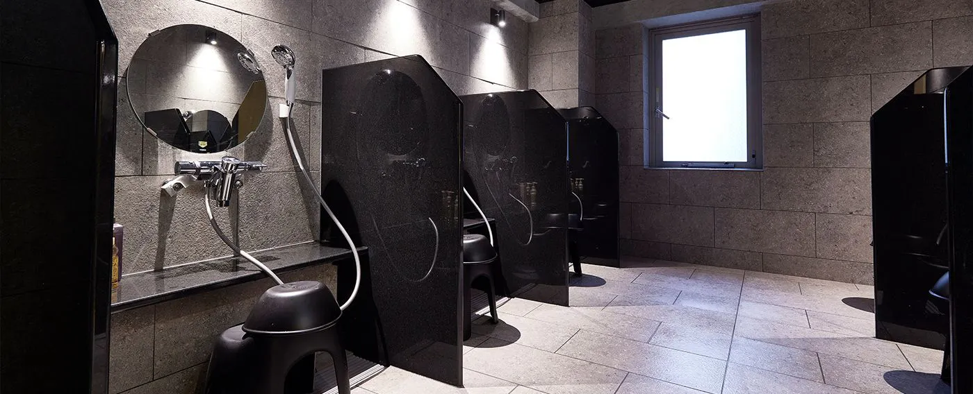 ห้องอาบน้ำสาธารณะสำหรับผู้หญิง พื้นที่ล้างตัว