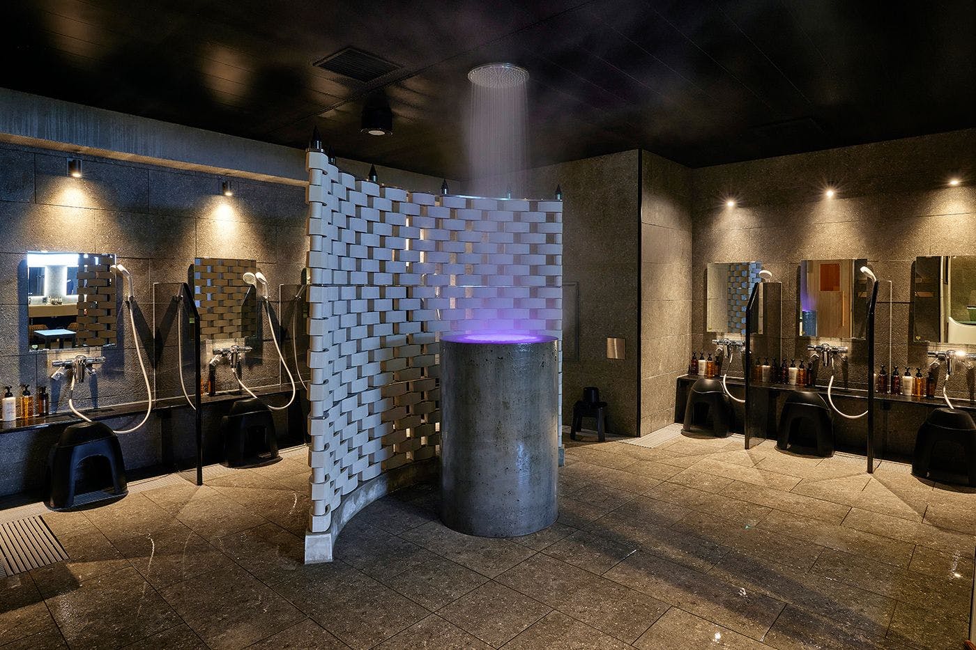 ห้องอาบน้ำรวม พื้นที่อาบน้ำ