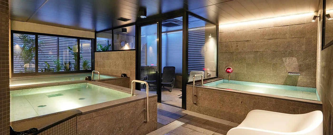 ห้องอาบน้ำรวมสำหรับผู้ชาย