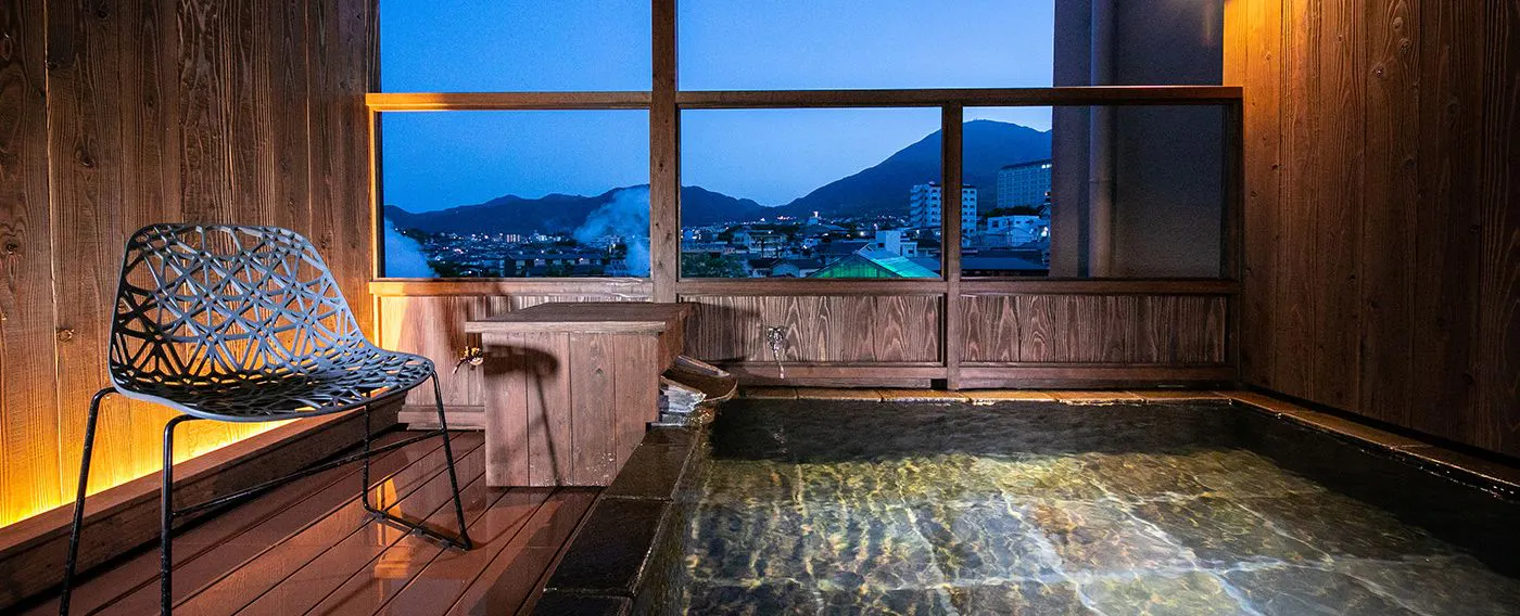 อ่างอาบน้ำกลางแจ้งส่วนตัว