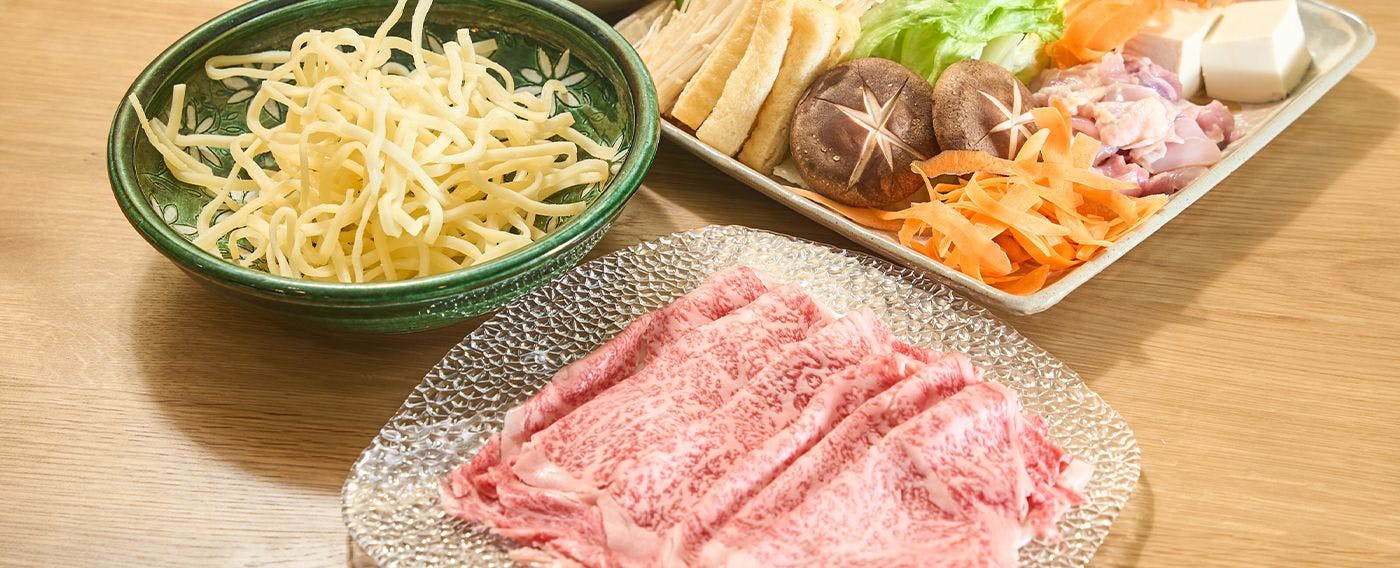 저녁 식사: 전골 요리 재료