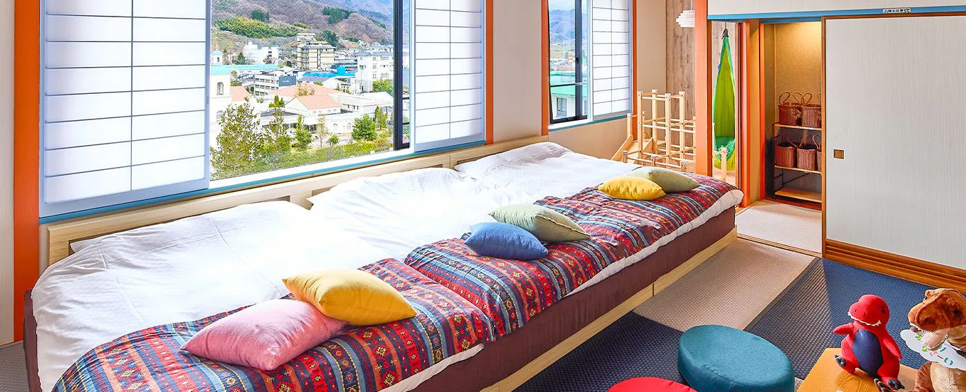 เตียงแบบเรียบปลอดภัยสำหรับเด็กเล็ก