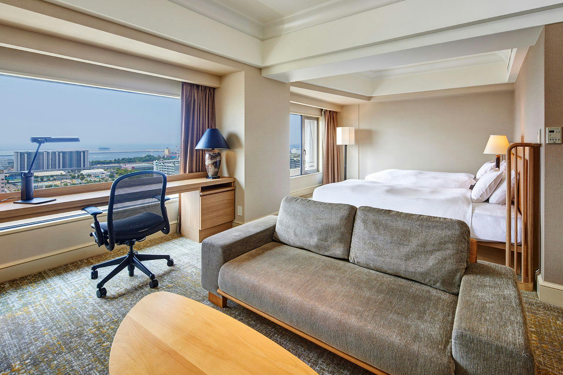 Kobe Bay Sheraton Hotel & Towers