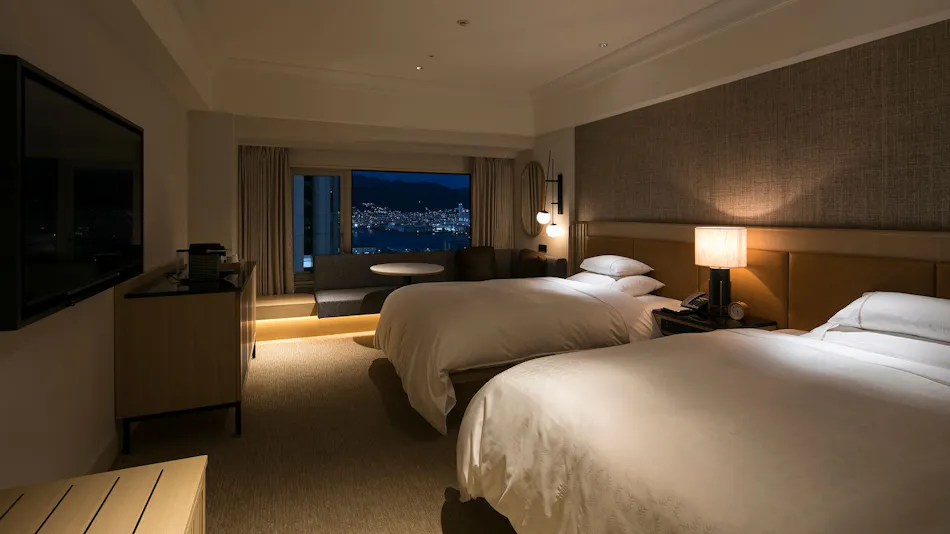 Kobe Bay Sheraton Hotel & Towers