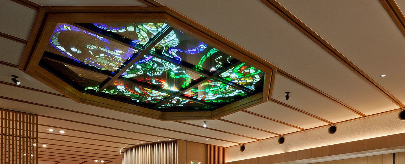 スカルプチャードグラス