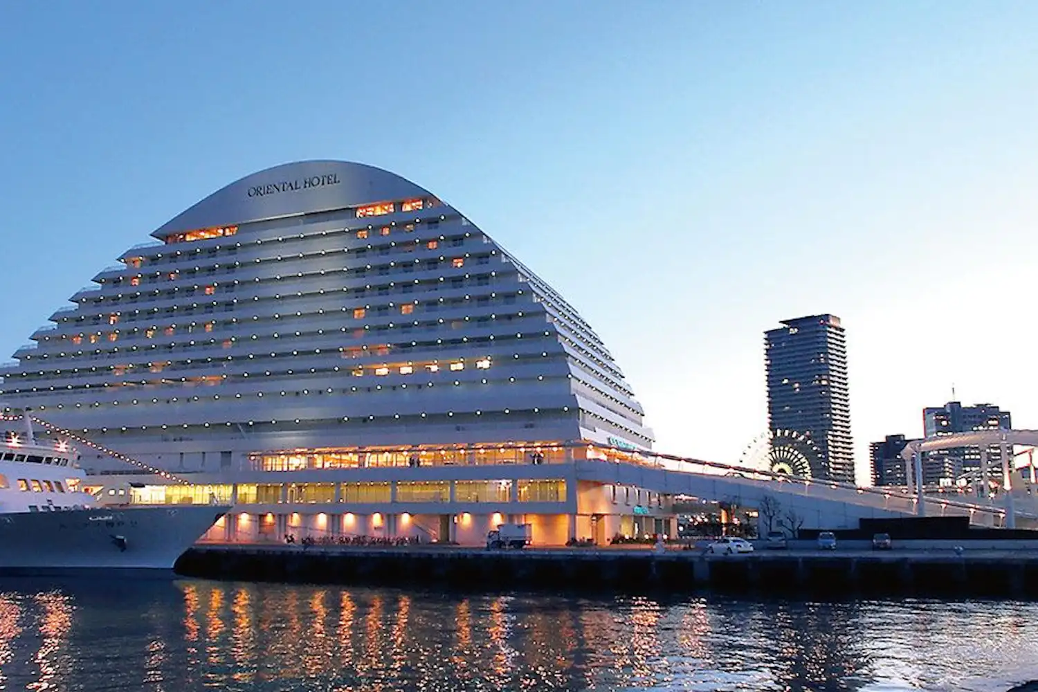 ภายนอกอาคาร