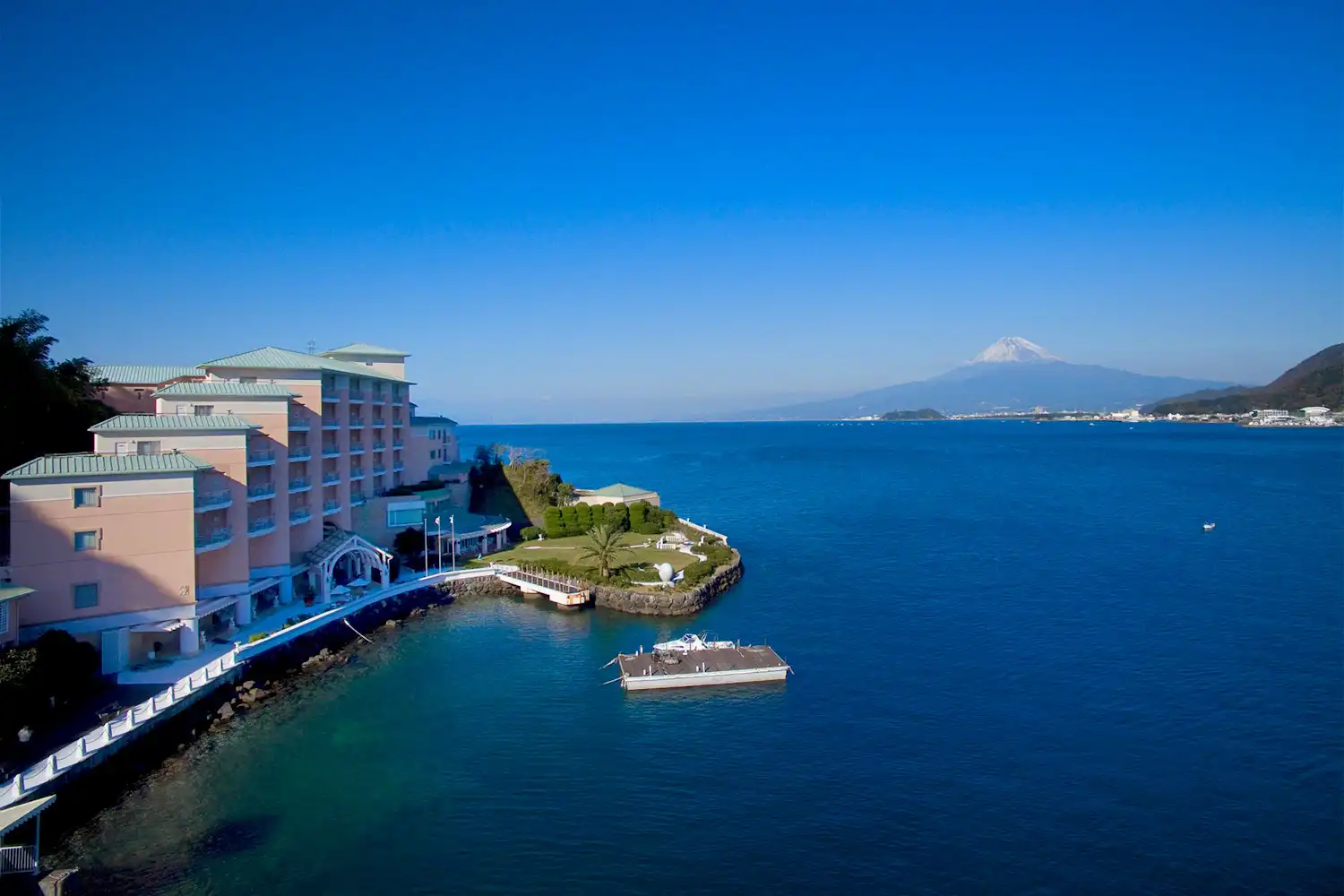 ภายนอกอาคาร