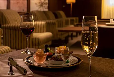 カクテルサービス