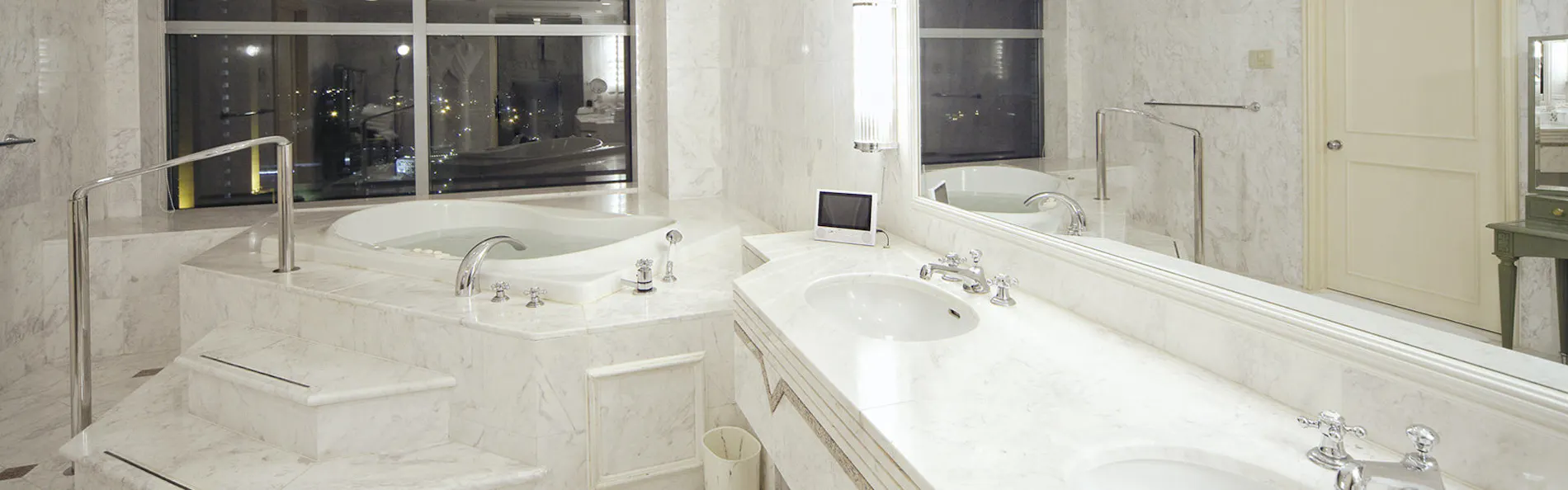 ホテル ザ・マンハッタン