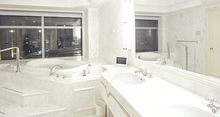 東京ディズニーリゾート R カップル ご夫婦に人気の宿 8選 宿泊予約は 一休 Com 東京ディズニーリゾート R カップル ご夫婦に人気の宿 8選 宿泊予約は 一休 Com