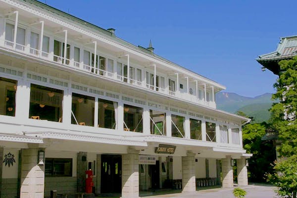 日光金谷ホテルの最安値が見つかる 10日間 空室カレンダー 一休 Com