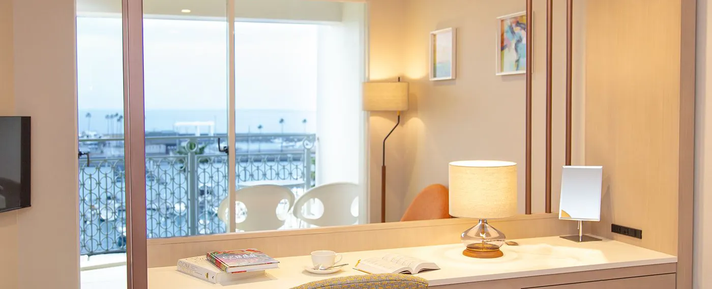 ラグジュアリールーム