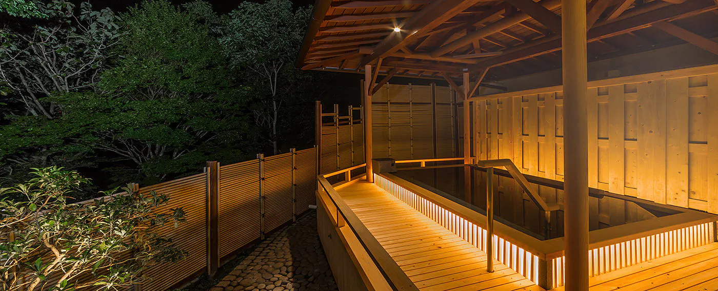 น้ำพุร้อนและอ่างอาบน้ำ