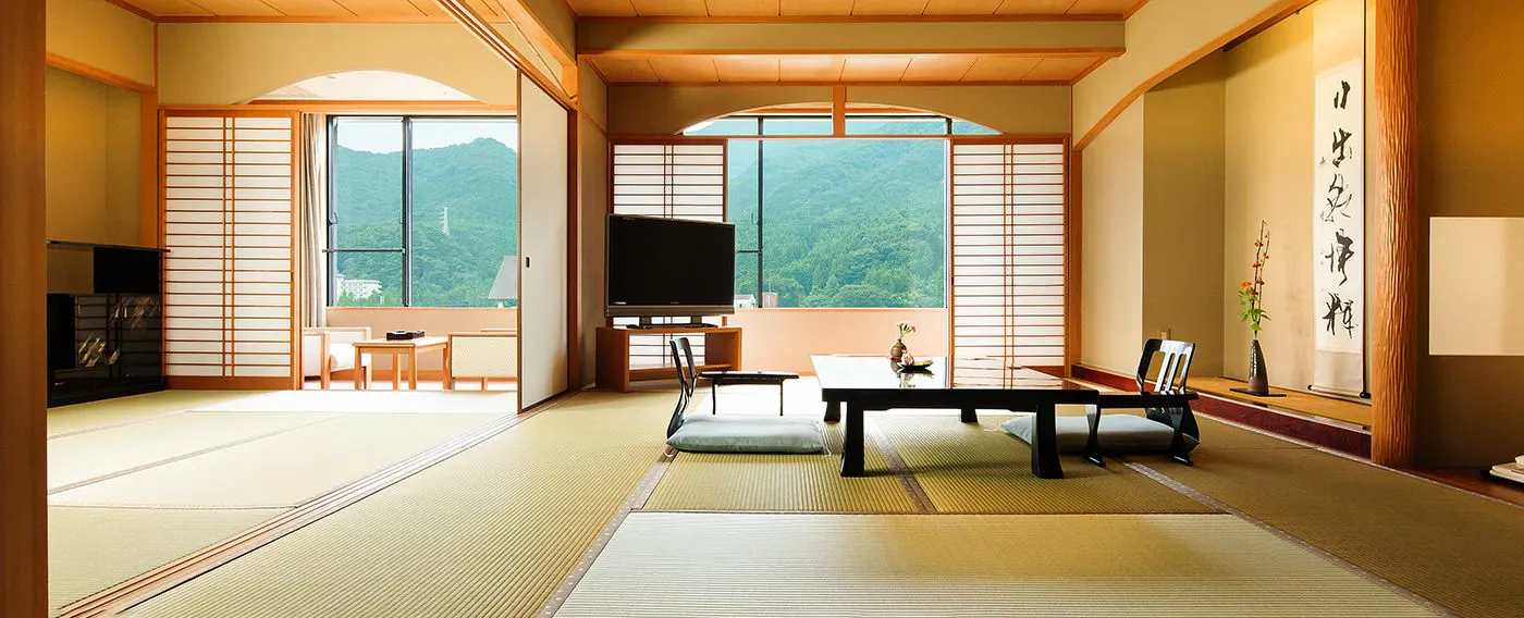 Bilik gaya Jepun (10 tatami utama + 6 tatami bilik depan + 6 tatami bilik seterusnya)