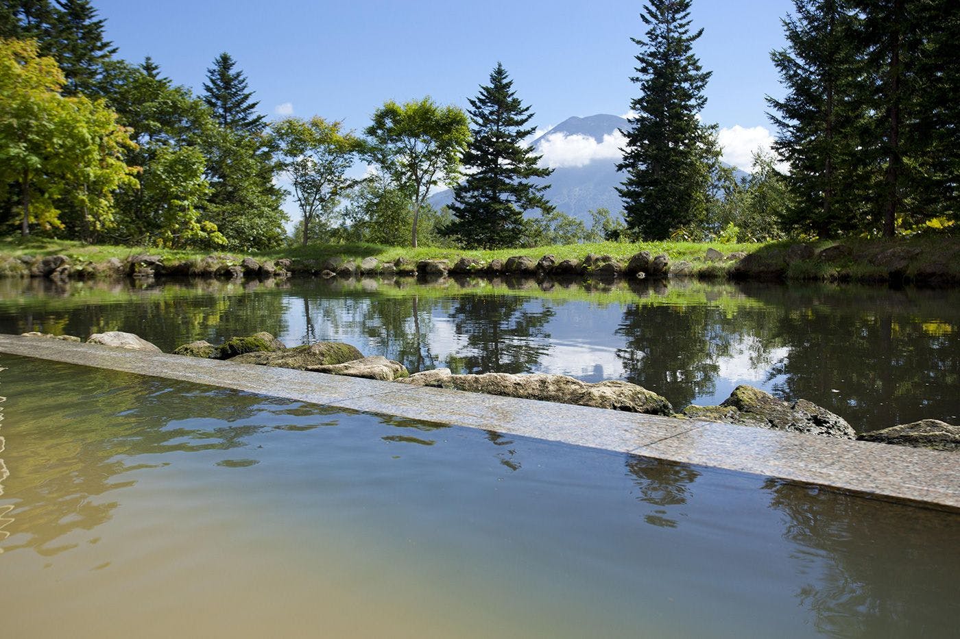 源泉かけ流し露天温泉