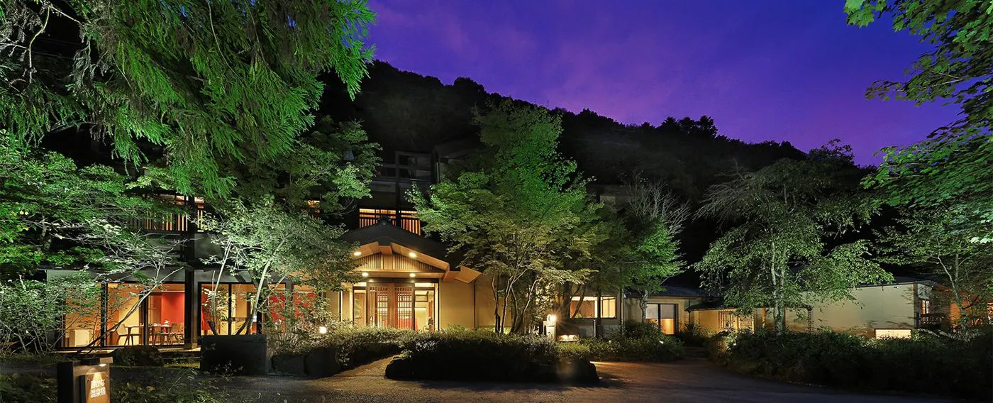 鹿覗きの湯 つるや 外観