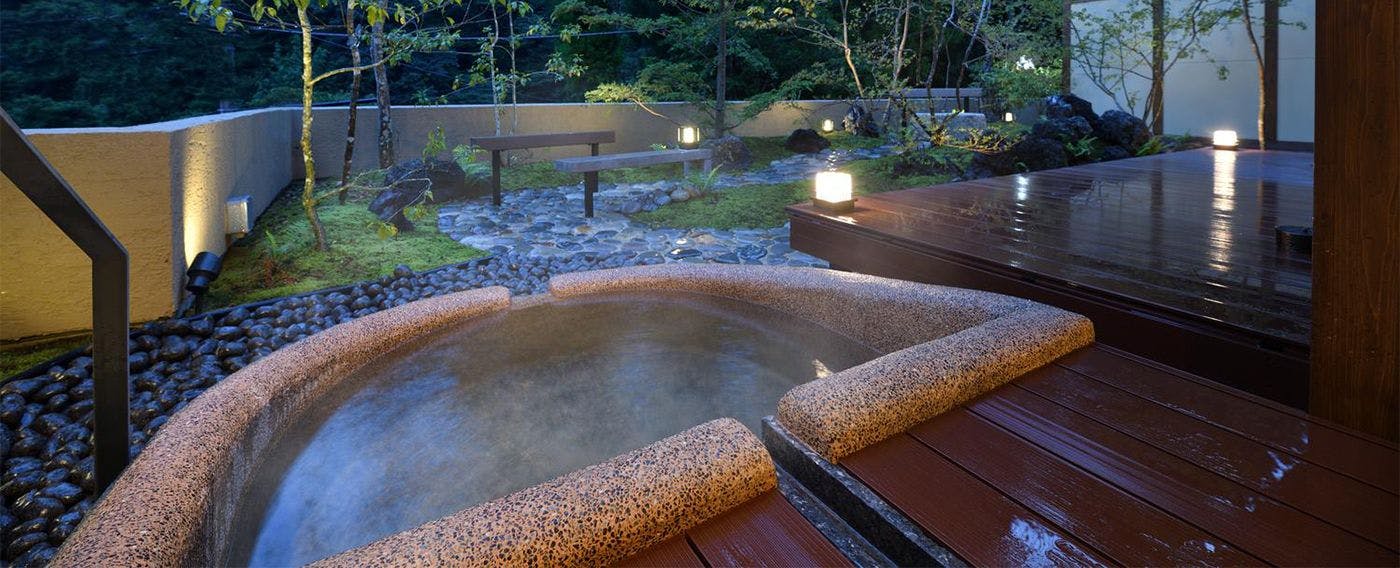 四万温泉　鹿覗きの湯　つるや