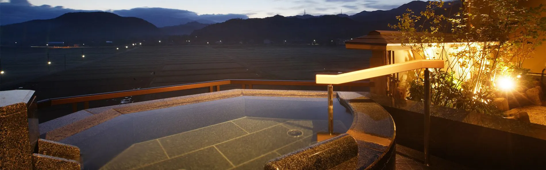 白玉の湯 華鳳 別邸 越の里