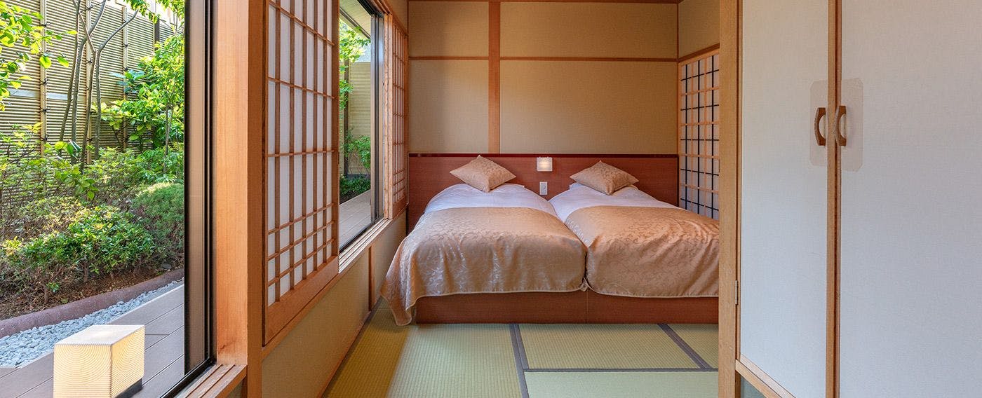 奥熱川　庭園と竹の湯宿　奈良偲の里　玉翠（ならしののさと ぎょくすい）