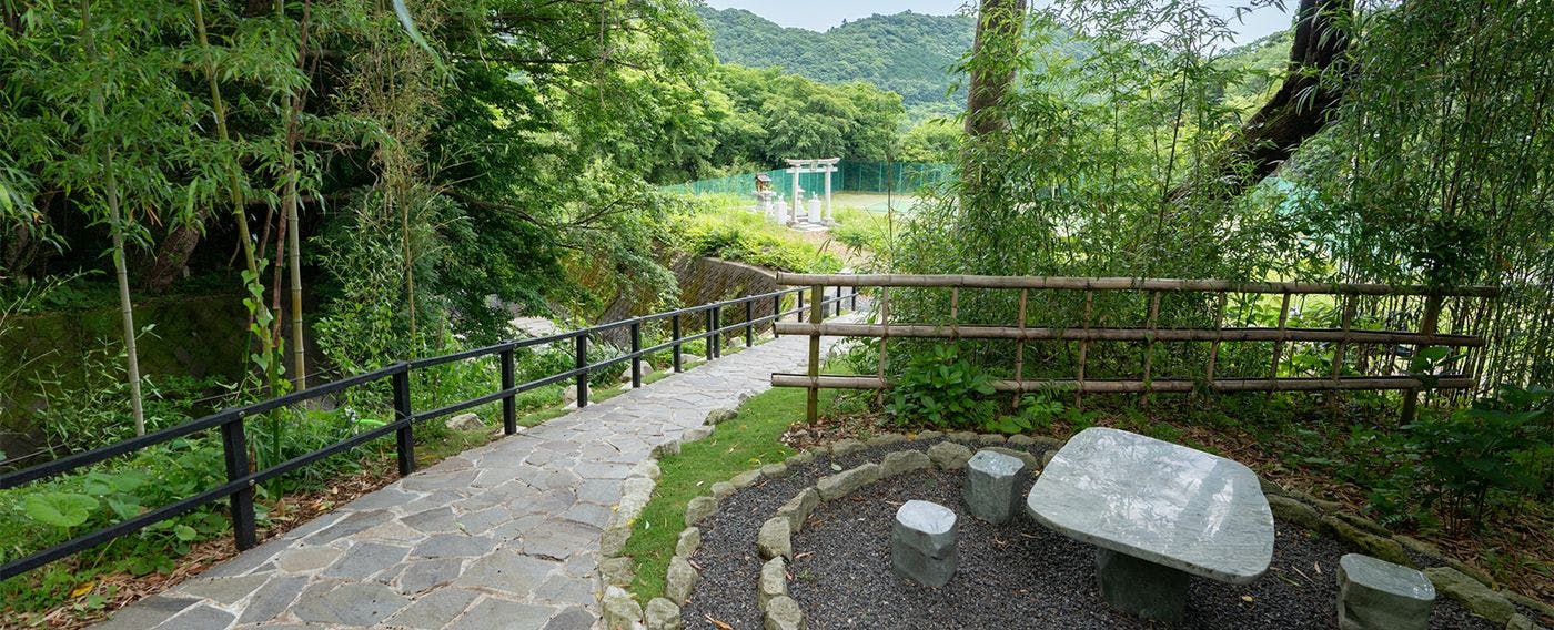 สวนไผ่ ฮิคาริ ดามาริ (ฮิดามาริ)