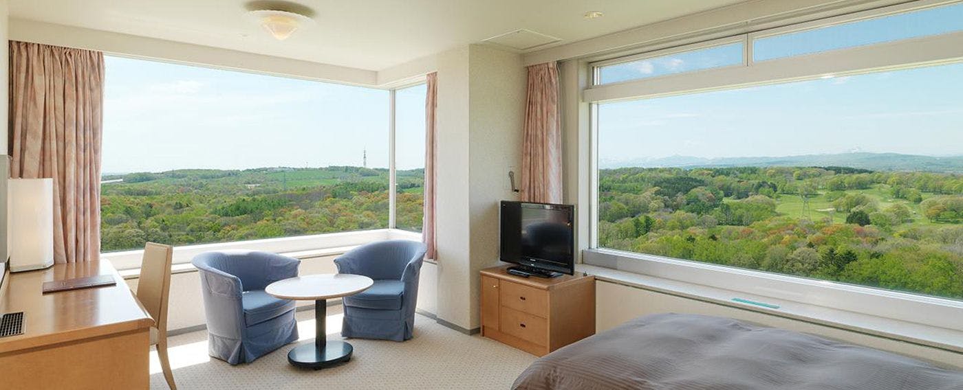 【パノラマビューツイン】2面採光の大きな窓の外に広がる北海道の大自然■角部屋■ 