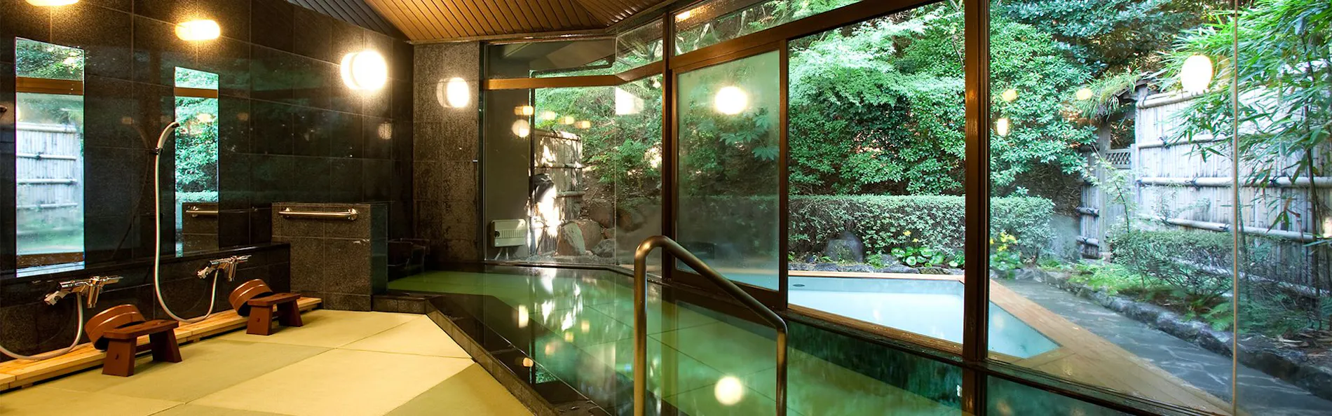 山もみじの宿 八芳園