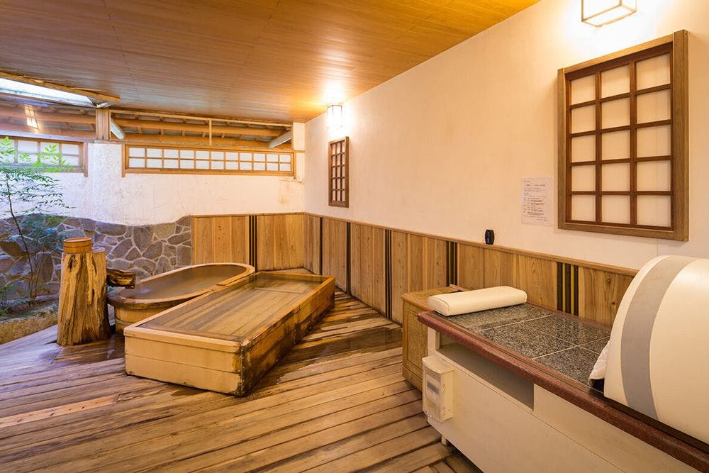 秋月温泉　料亭旅館　清流庵