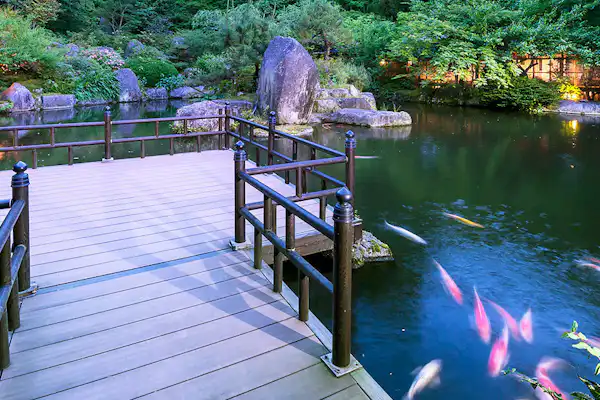 บ่อน้ำใหญ่