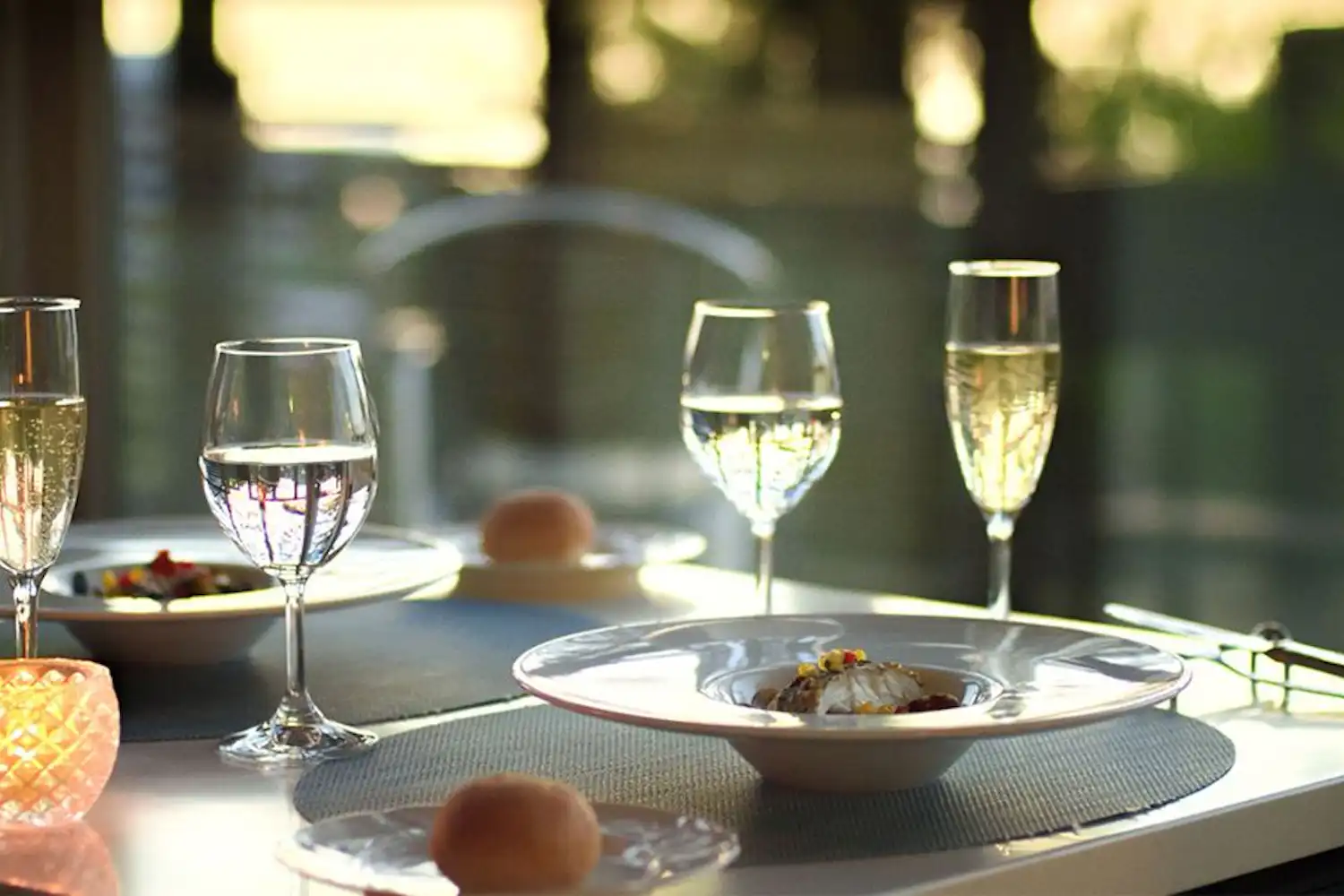 อาหารและเครื่องดื่ม