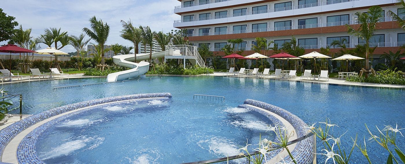 Lagoon Pool (Open during summer)