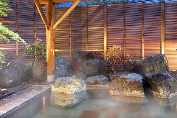 Suối nước nóng