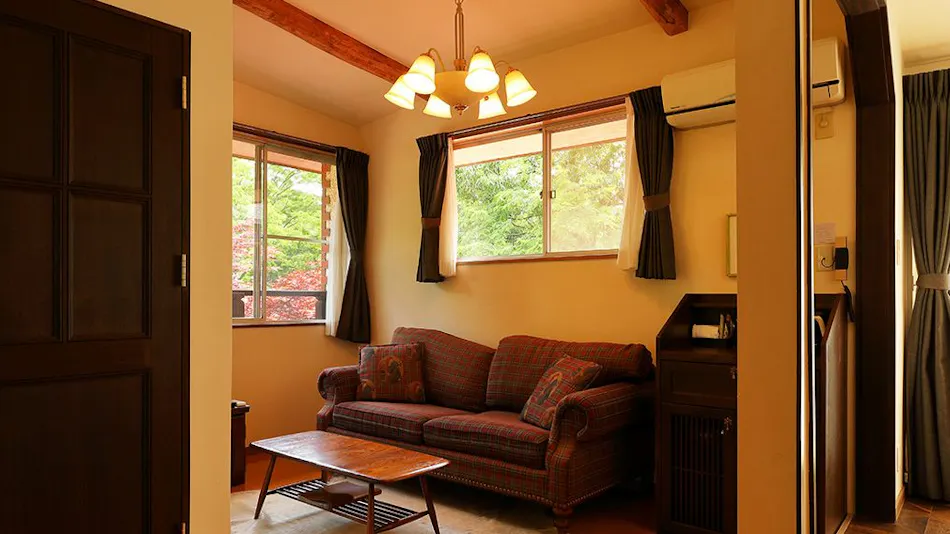 Petite Hotel C'est la Vie