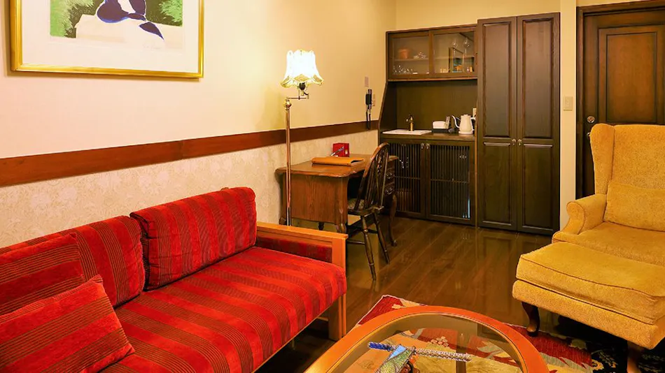 Petite Hotel C'est la Vie