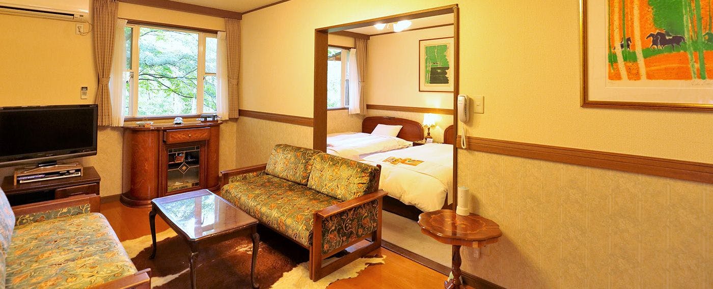 Petite Hotel C'est la Vie