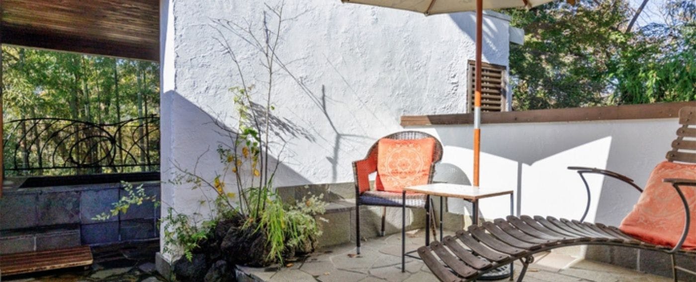 Petite Hotel C'est la Vie