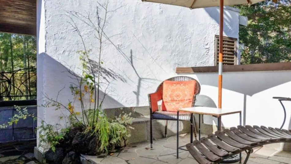 Petite Hotel C'est la Vie