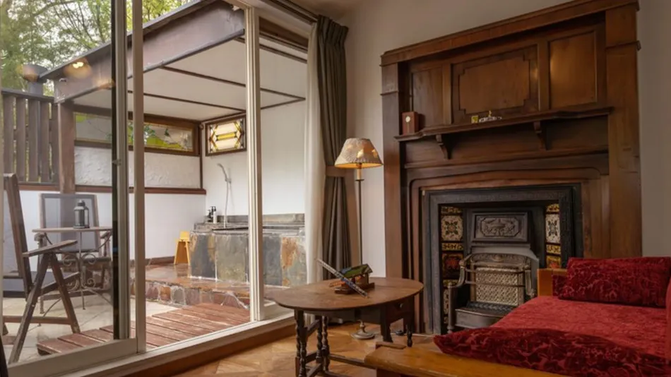 Petite Hotel C'est la Vie