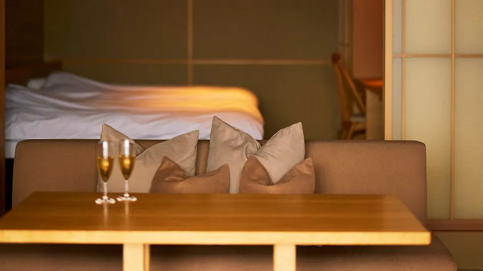 Seaside Sunset Inn Teisui - Spectacular Onsen Ryokan Overlooking Toga Bay, Oga Peninsula, Akita