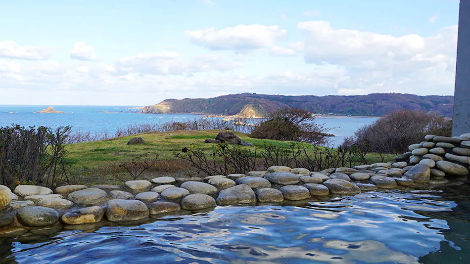 Seaside Sunset Inn Teisui - Spectacular Onsen Ryokan Overlooking Toga Bay, Oga Peninsula, Akita
