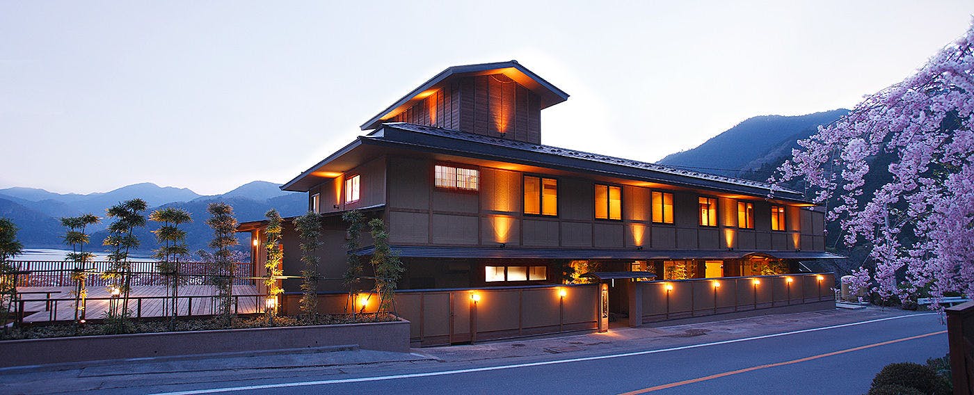 茜彩庵　山水